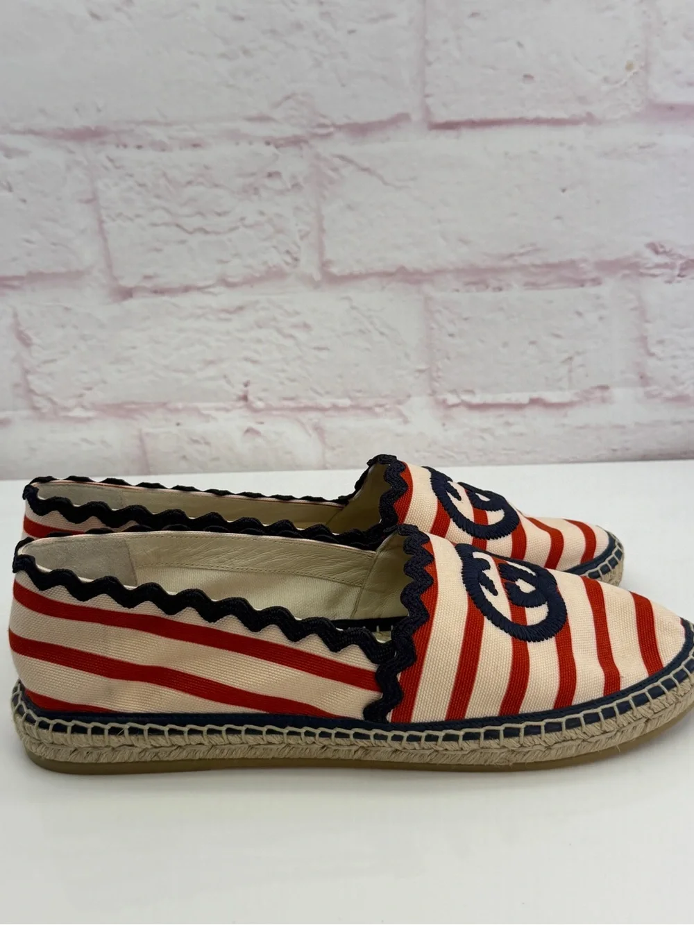 Gucci Cotton Gg Striped Red and Cream Espadrille Slip-On Shoes NEW